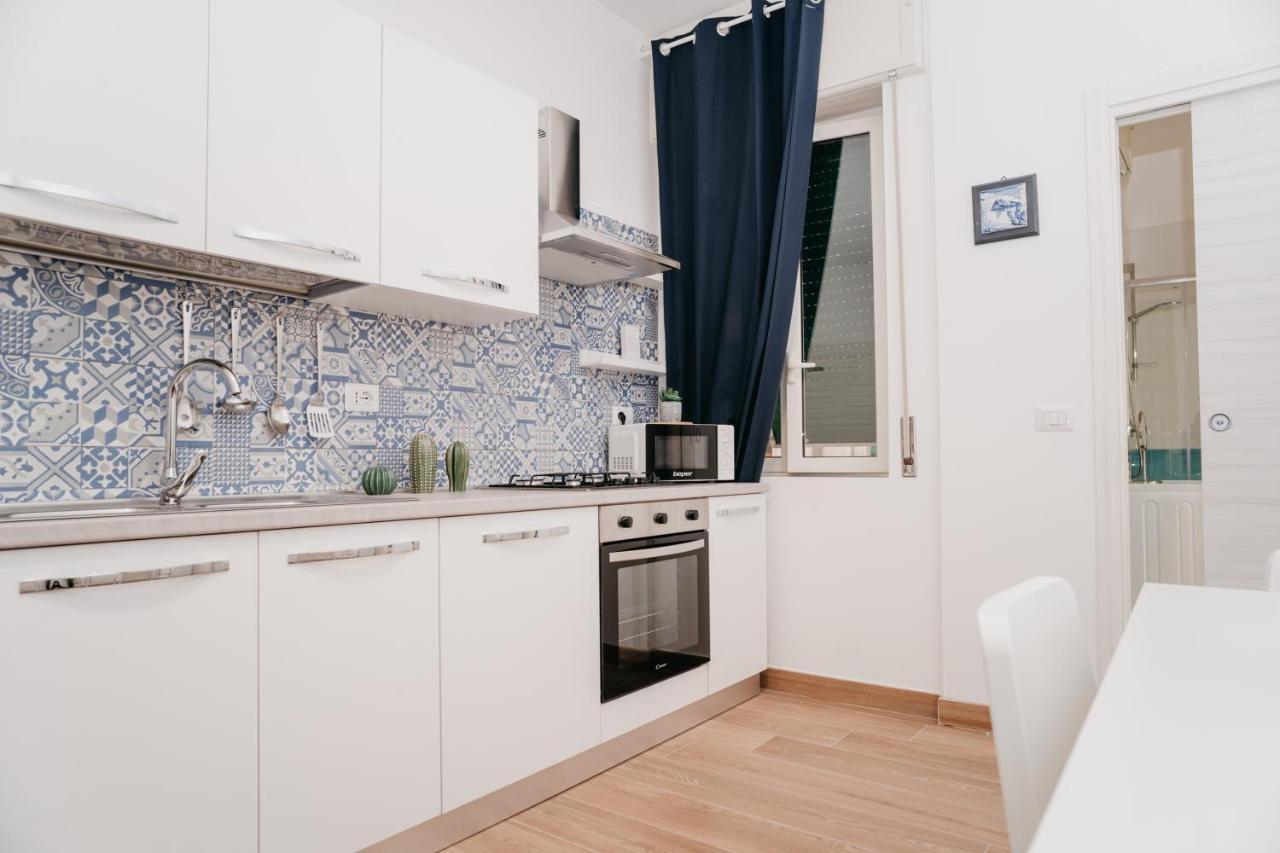 Brombeis Fantastica By Casa Napoletana - Town Center Apartment เนเปิลส์ ภายนอก รูปภาพ