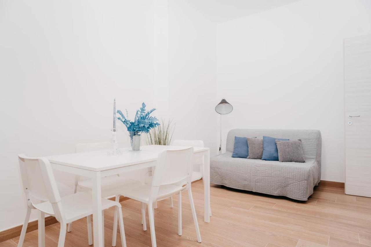 Brombeis Fantastica By Casa Napoletana - Town Center Apartment เนเปิลส์ ภายนอก รูปภาพ